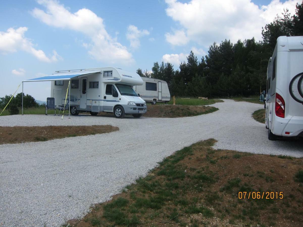 Holiday Home Virida, App Leopold III Ivancna Gorica Exterior foto